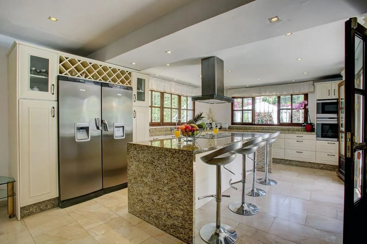 Exclusive Villa Las Palmeras Puerto Banus With Heated Private Swimming Pool, Marbella, Spain Spain